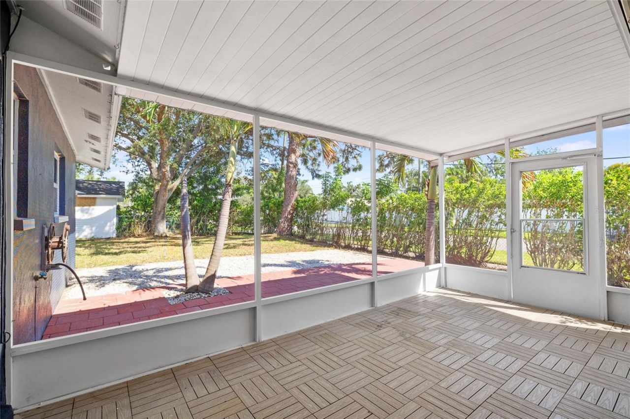 5901 Denver Street Ne, Saint Petersburg, FL 33703 Photo
