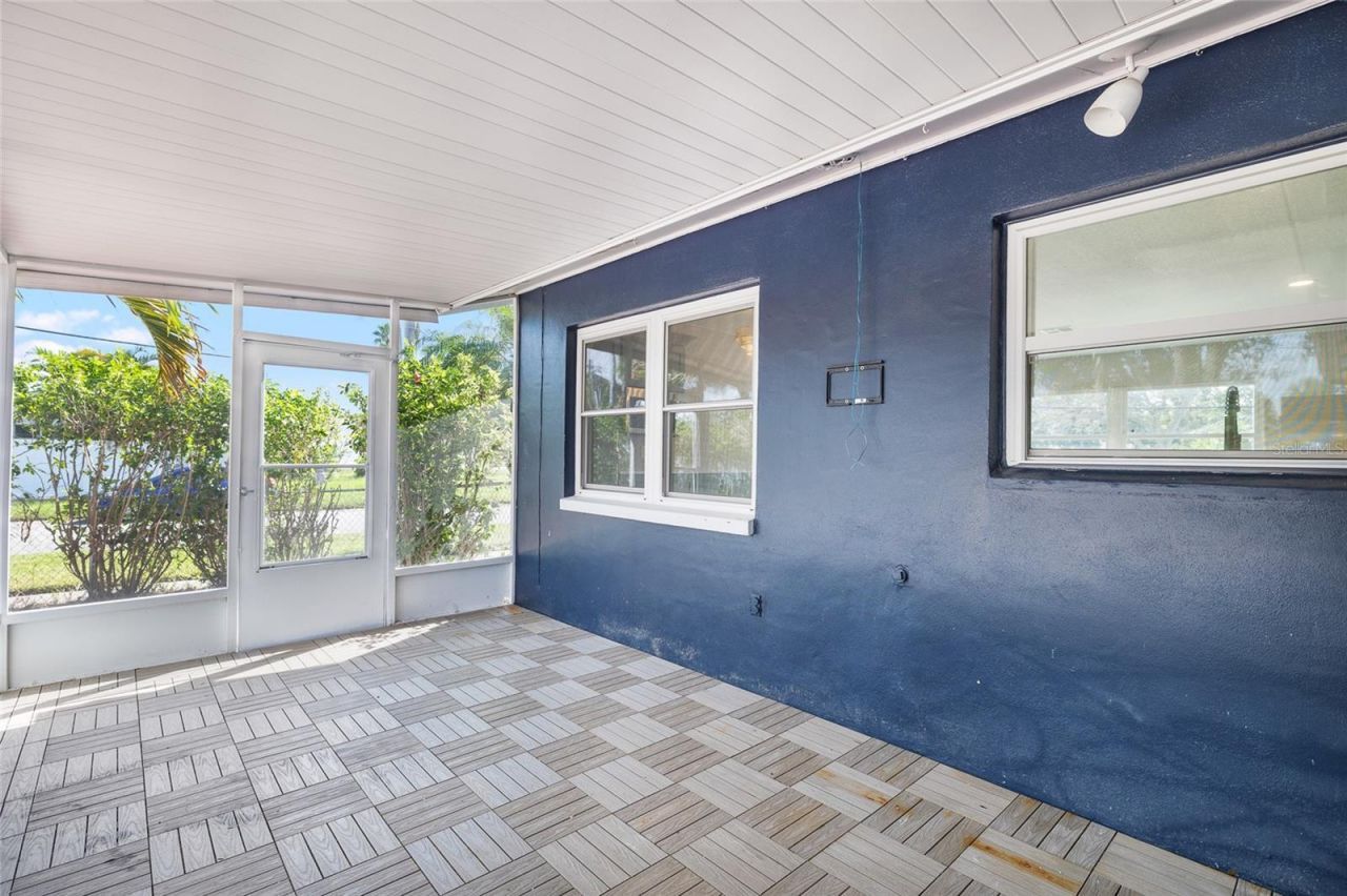 5901 Denver Street Ne, Saint Petersburg, FL 33703 Photo