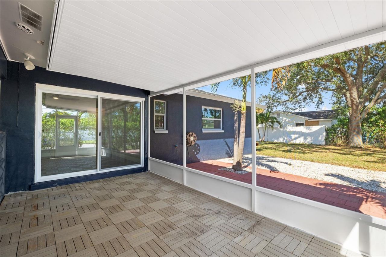 5901 Denver Street Ne, Saint Petersburg, FL 33703 Photo