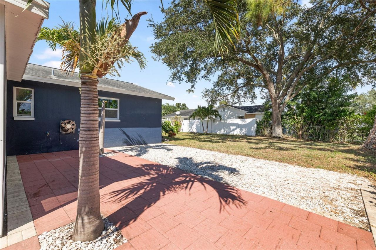 5901 Denver Street Ne, Saint Petersburg, FL 33703 Photo