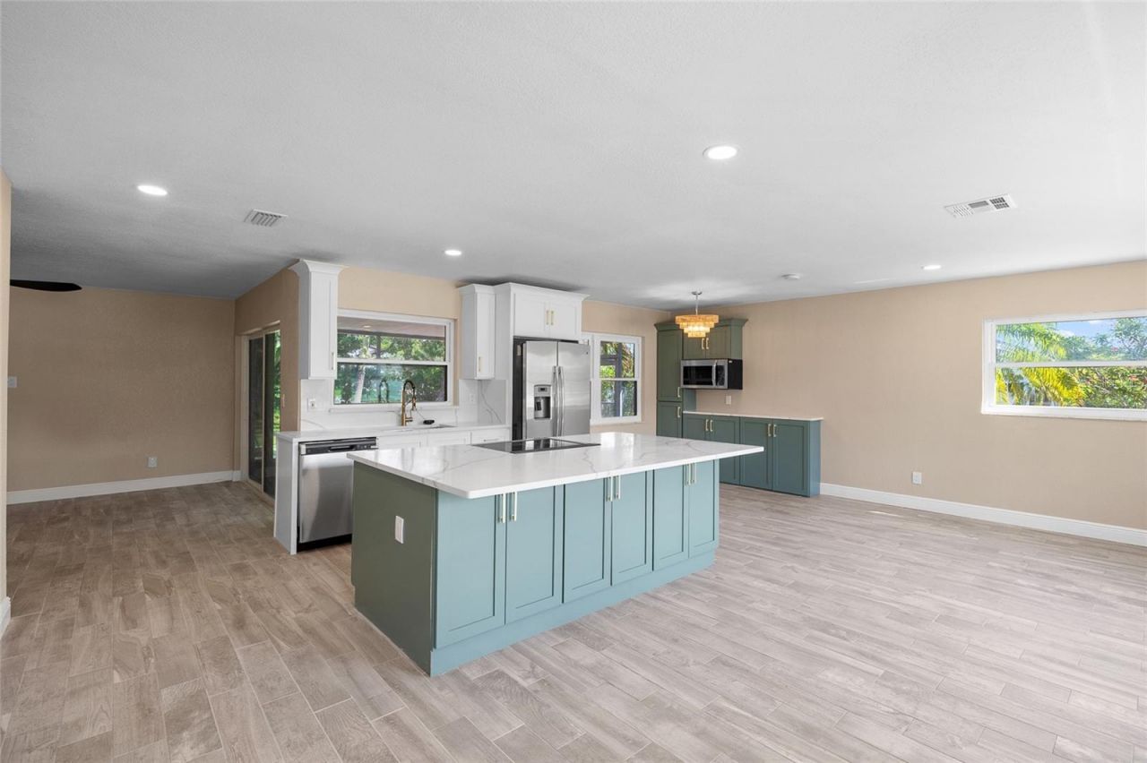 5901 Denver Street Ne, Saint Petersburg, FL 33703 Photo