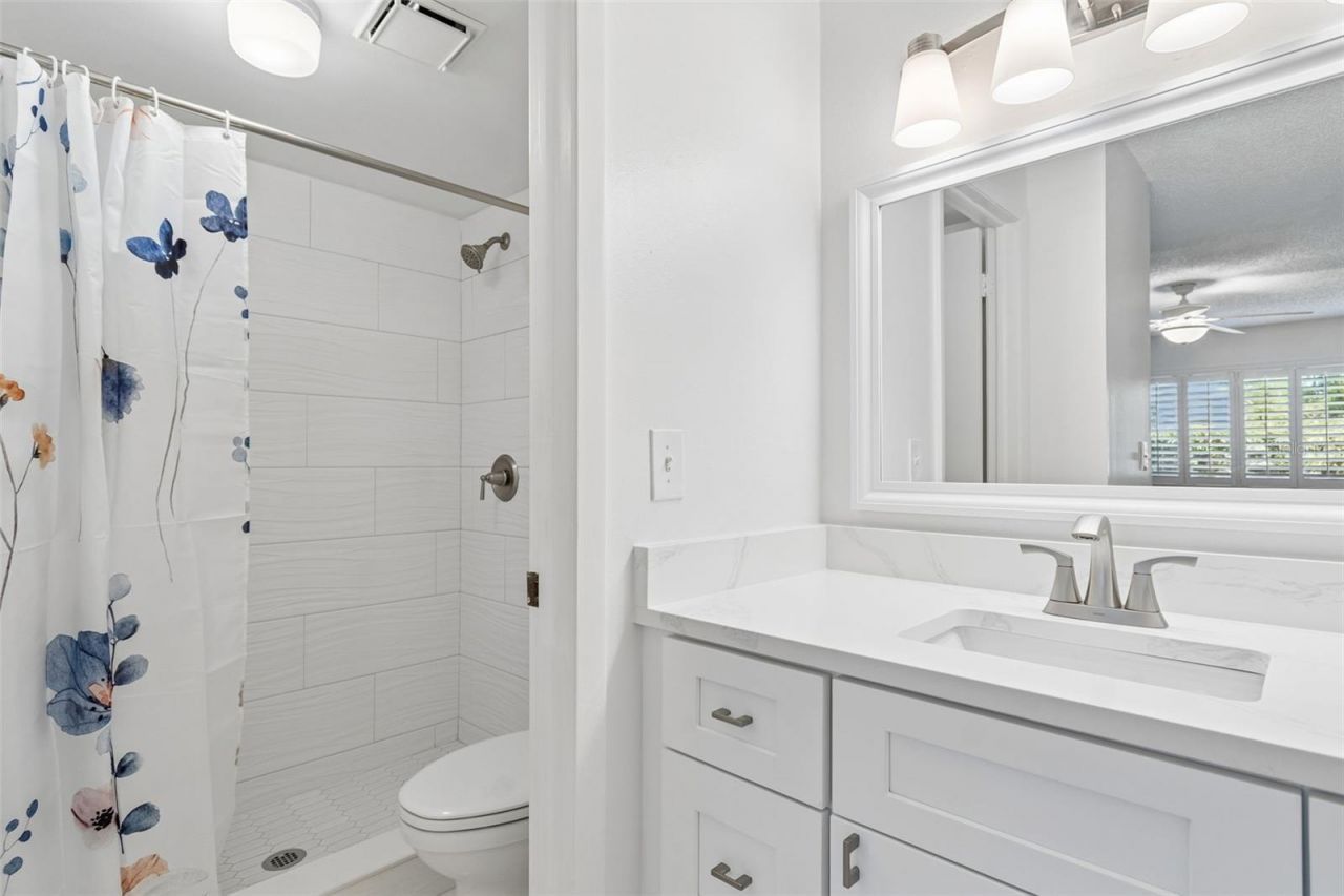 723 83rd Avenue N, Unit 104, Saint Petersburg, FL 33702 Photo