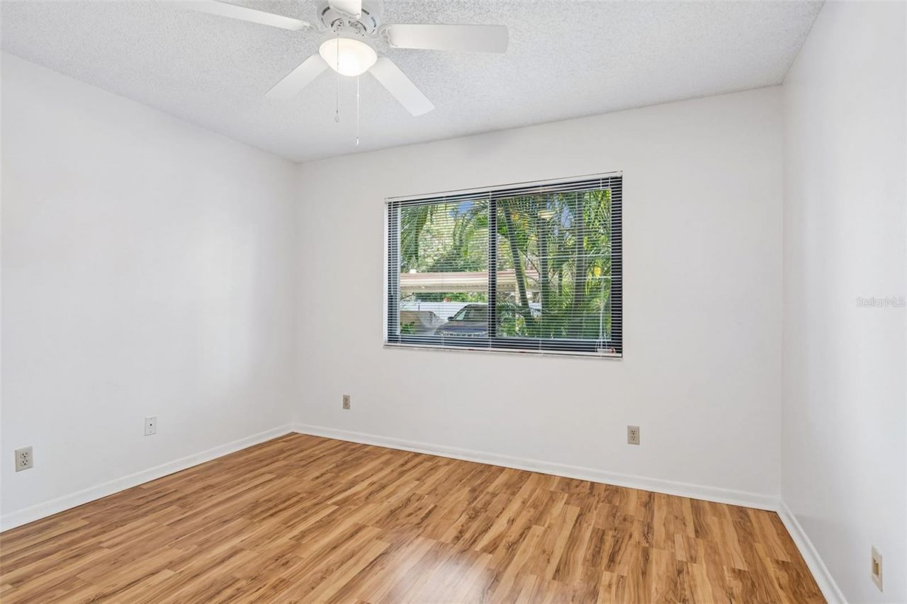 723 83rd Avenue N, Unit 104, Saint Petersburg, FL 33702 Photo