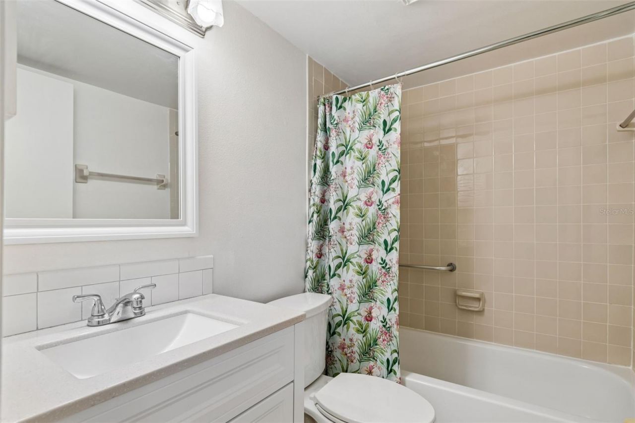 723 83rd Avenue N, Unit 104, Saint Petersburg, FL 33702 Photo
