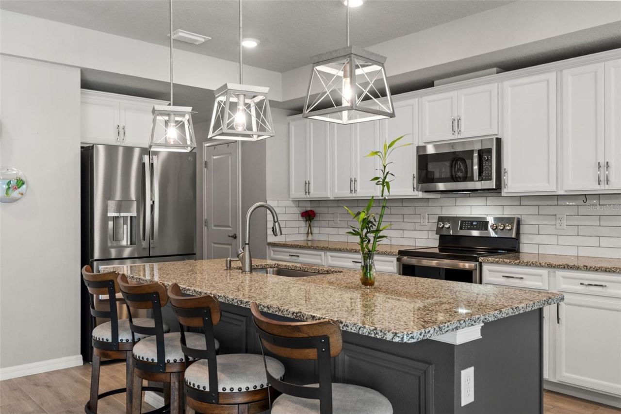 12182 Pioneer Avenue, Weeki Wachee, FL 34614 Photo