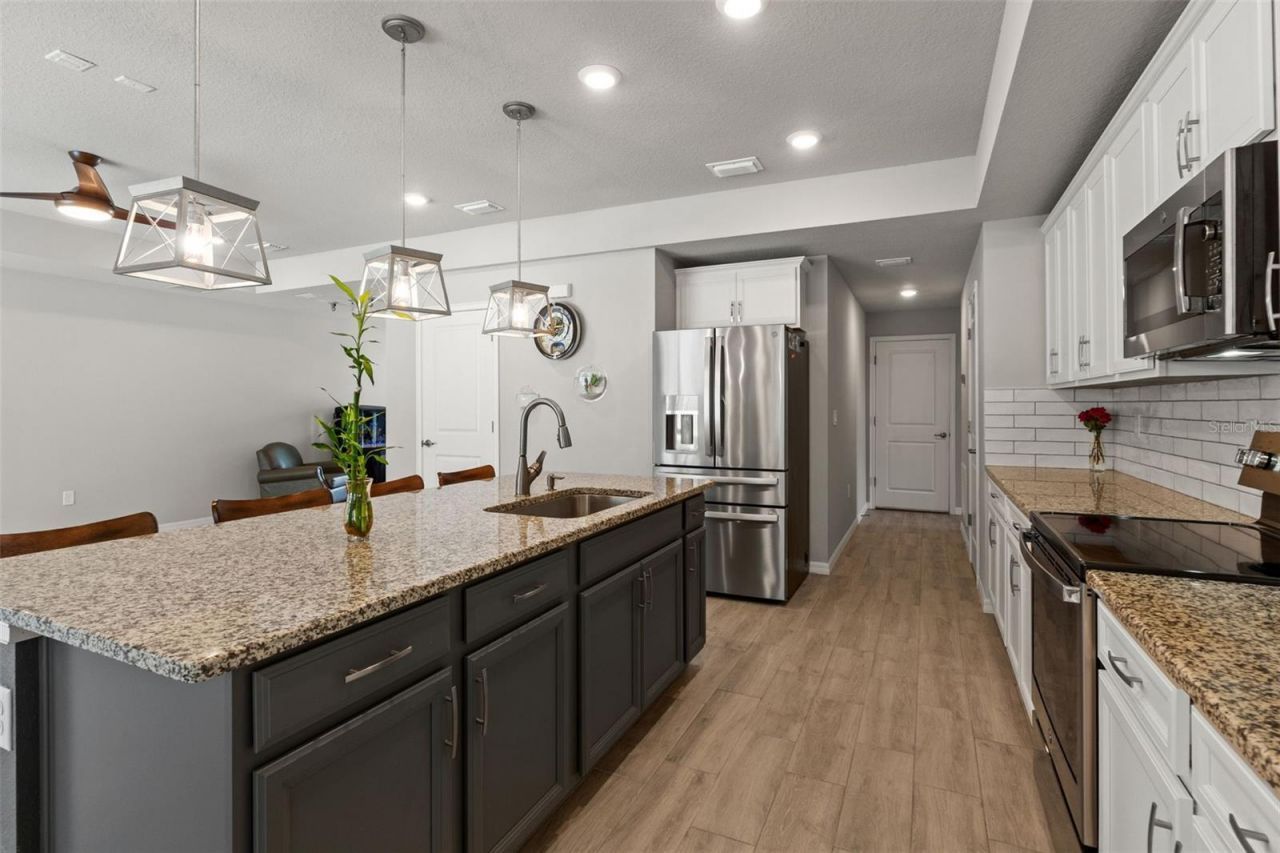 12182 Pioneer Avenue, Weeki Wachee, FL 34614 Photo