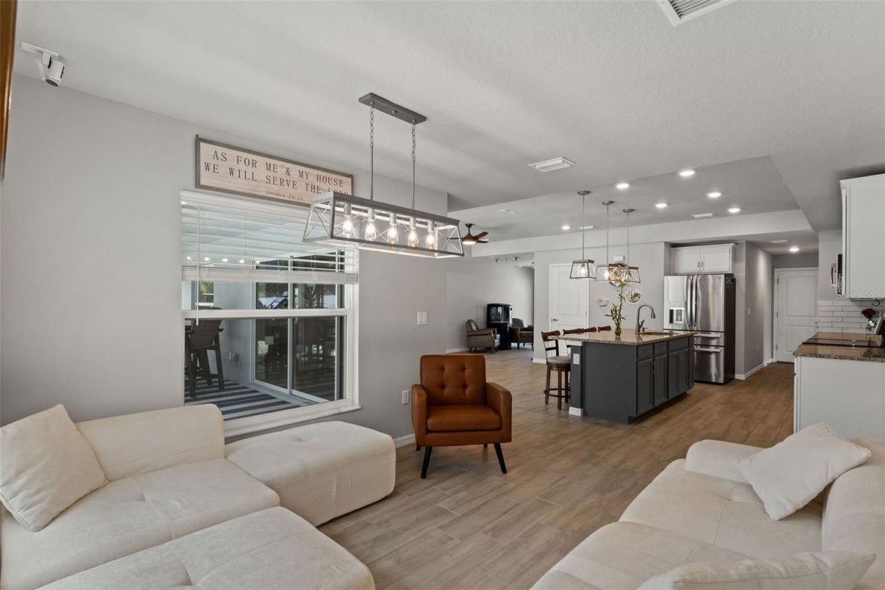 12182 Pioneer Avenue, Weeki Wachee, FL 34614 Photo