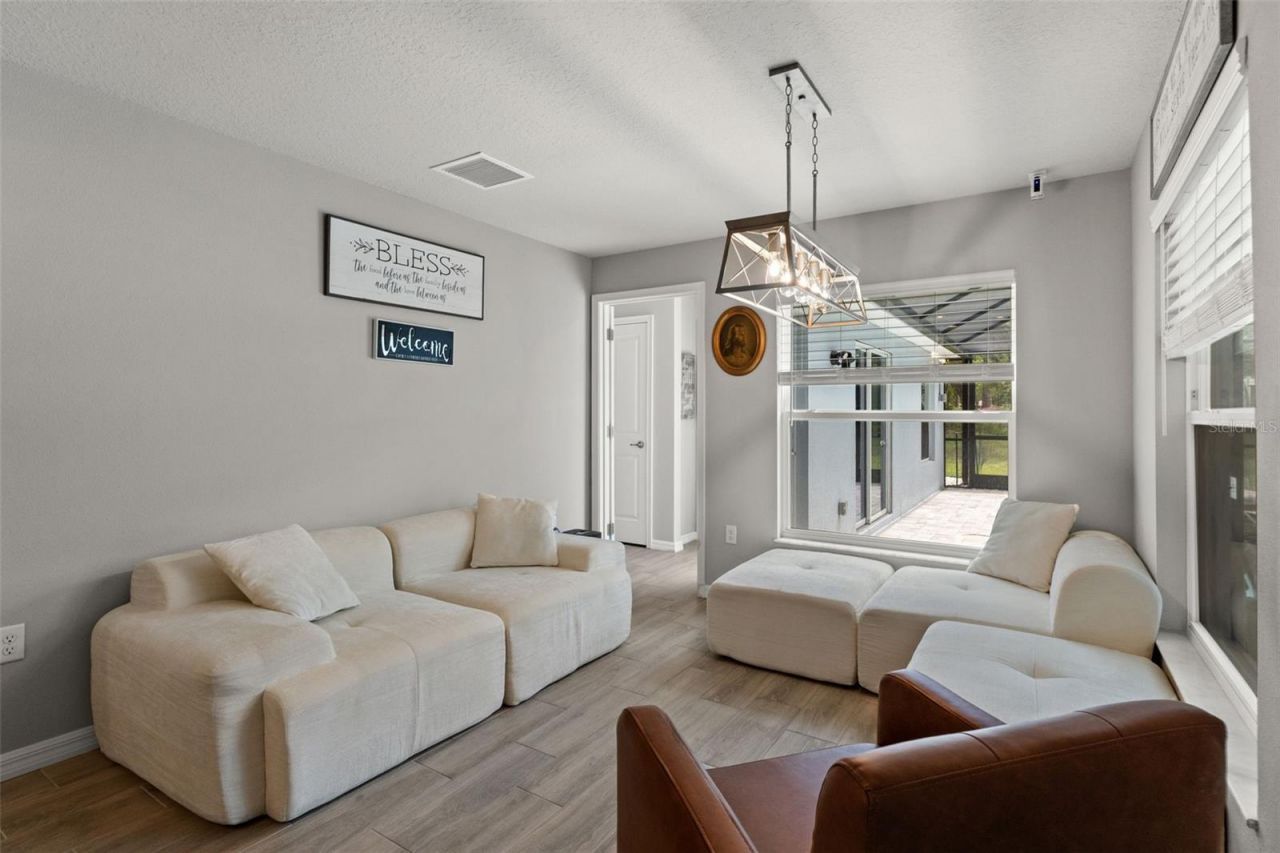 12182 Pioneer Avenue, Weeki Wachee, FL 34614 Photo