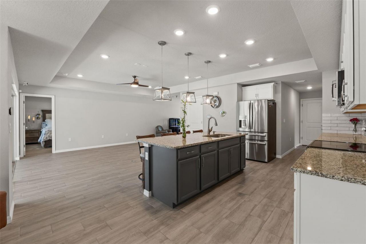 12182 Pioneer Avenue, Weeki Wachee, FL 34614 Photo