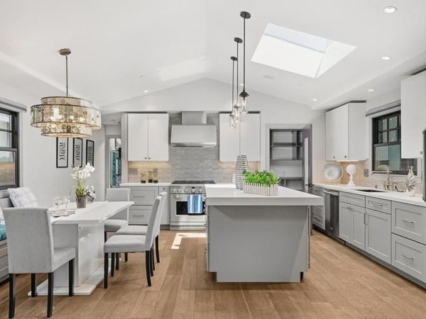 466 7th Avenue , Menlo Park, CA 94025