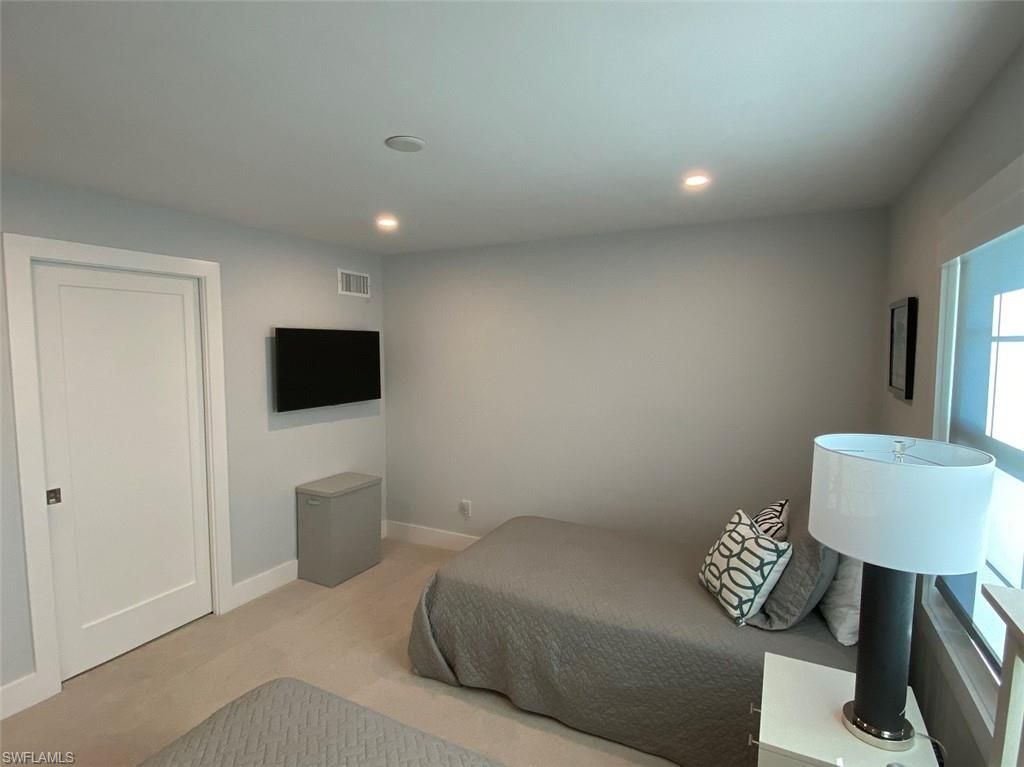 1222 Gordon Dr, Unit 18, Naples, FL 34102 Photo