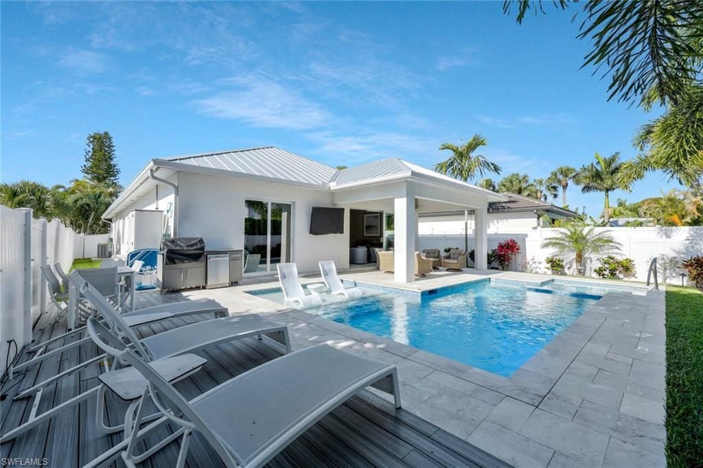 715 102nd Ave N, Naples, FL 34108 Photo