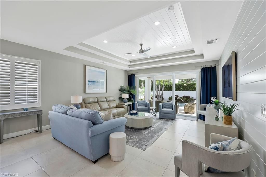 715 102nd Ave N, Naples, FL 34108 Photo