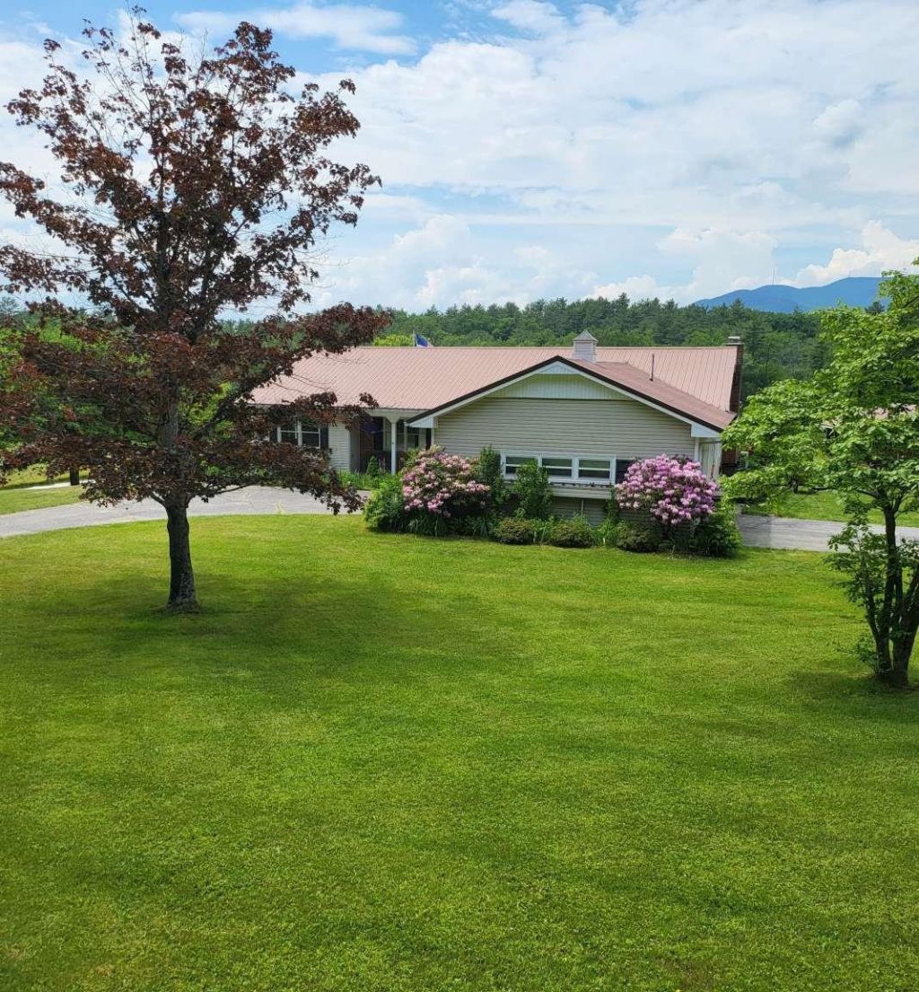 86 Hewitt Road, Claremont, NH 03743 Main Photo