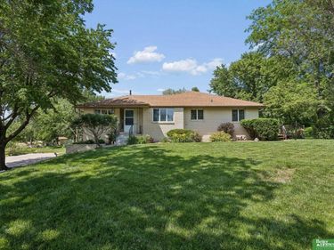 22510 Fairview Road, Gretna, NE 68028