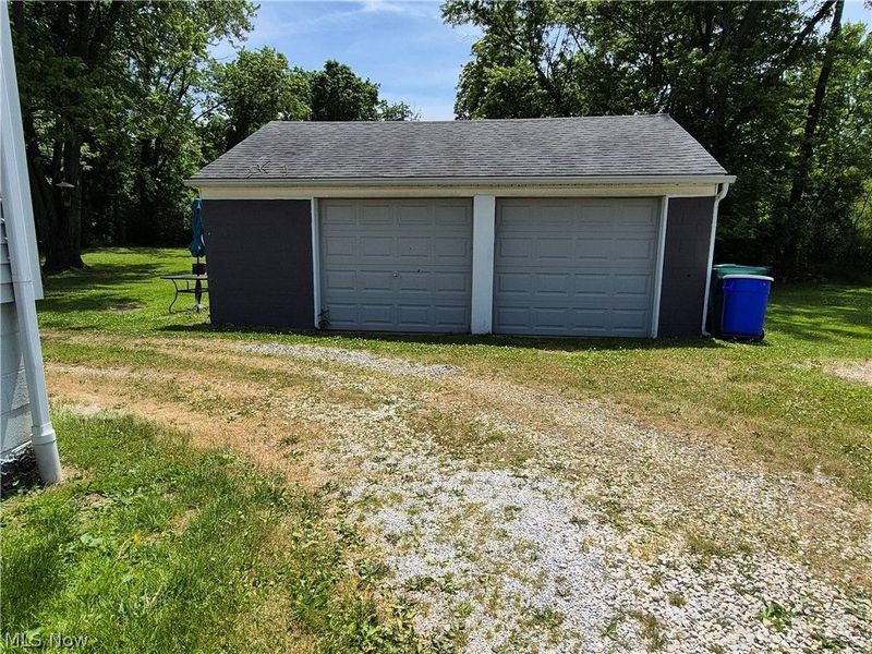 9614 Ravenna Road, Twinsburg, OH 44087 Photo 2
