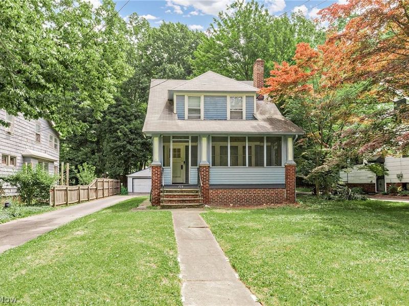 779 Woodview Road, Cleveland Heights, OH 44121 Photo 2