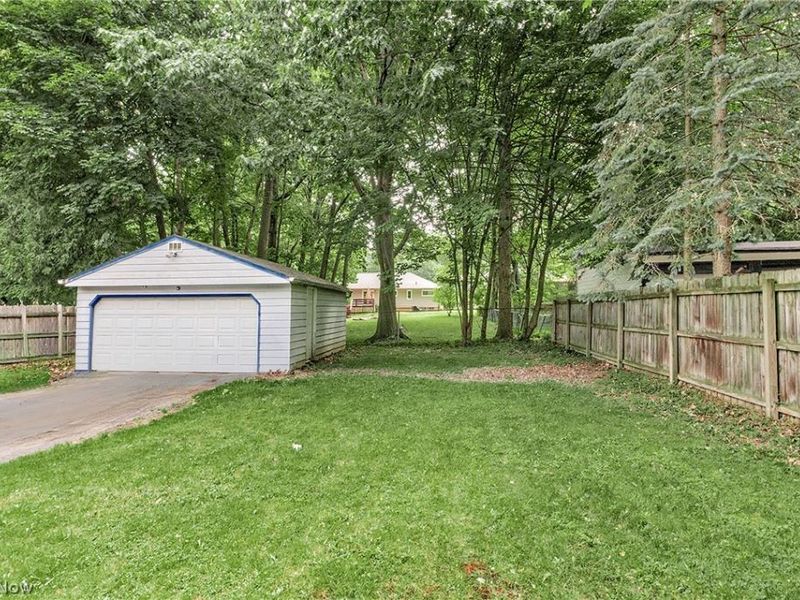 779 Woodview Road, Cleveland Heights, OH 44121 Photo 6