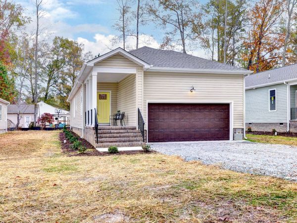 3557 Odi Street , West Point, VA 23181