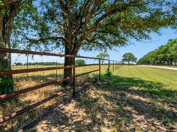 198 Private Road 1648 Road, Chico, TX 76431