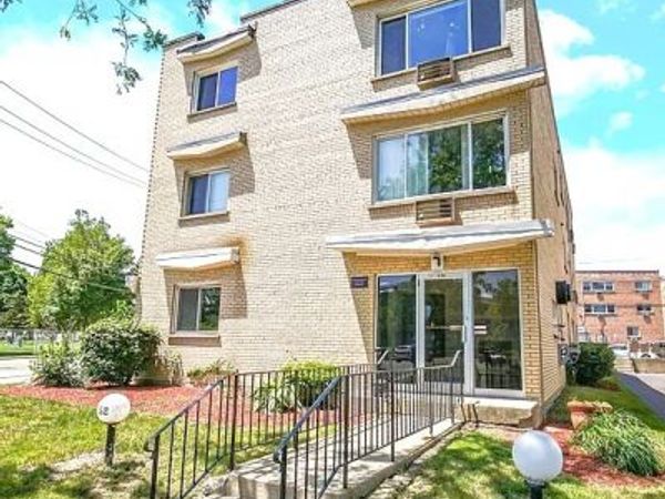 8152 Elmwood Avenue , Unit G4, Skokie, IL 60077