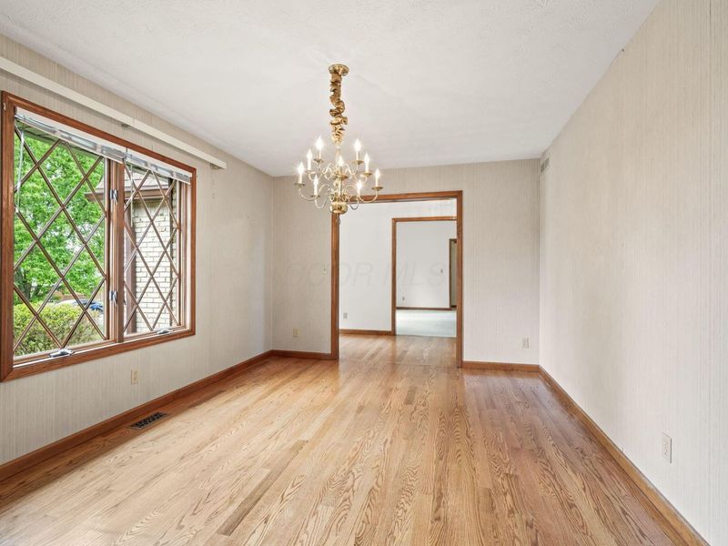7630 Essington Circle , Dayton, OH 45459 Photo 12