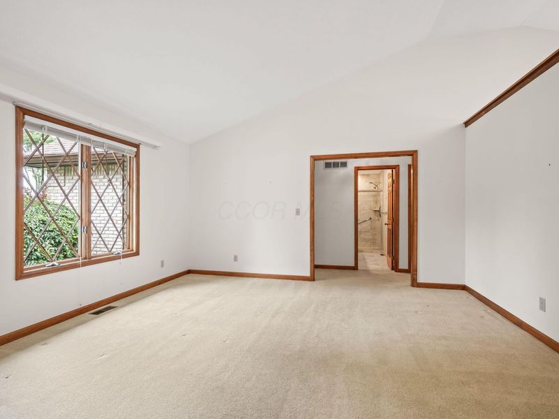 7630 Essington Circle , Dayton, OH 45459 Photo 14