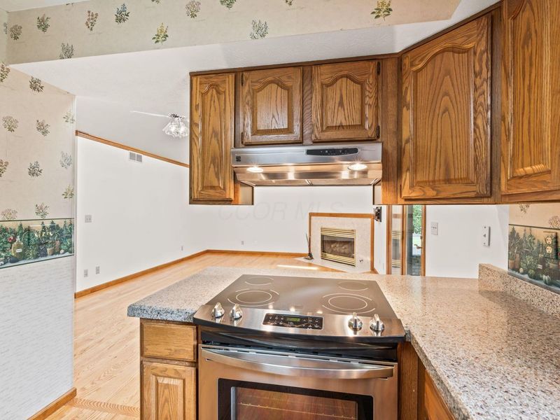 7630 Essington Circle , Dayton, OH 45459 Photo 18