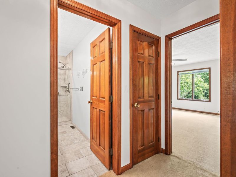 7630 Essington Circle , Dayton, OH 45459 Photo 29