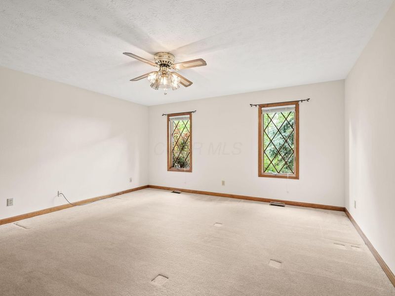 7630 Essington Circle , Dayton, OH 45459 Photo 37