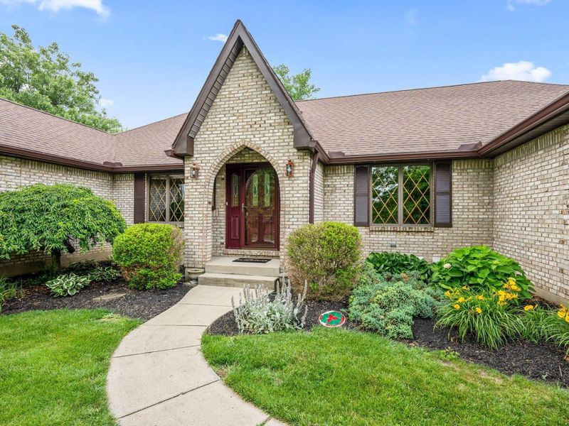 7630 Essington Circle , Dayton, OH 45459 Photo 4