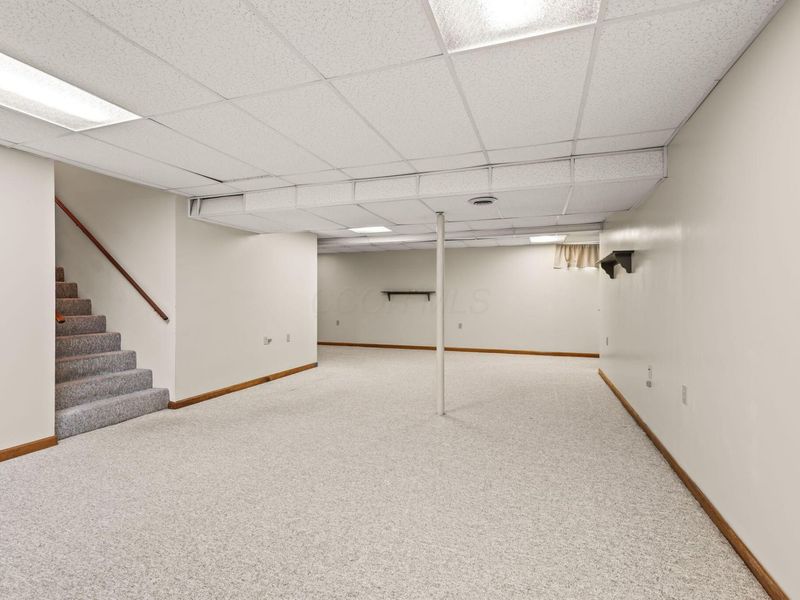7630 Essington Circle , Dayton, OH 45459 Photo 40