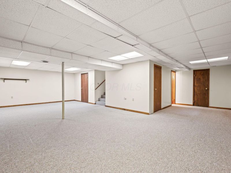7630 Essington Circle , Dayton, OH 45459 Photo 41