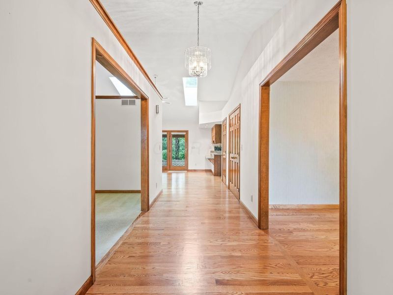 7630 Essington Circle , Dayton, OH 45459 Photo 6