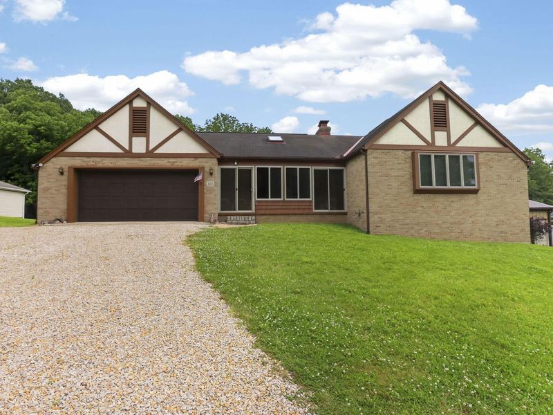100 Burch Drive NE, Newark, OH 43055 Photo 1