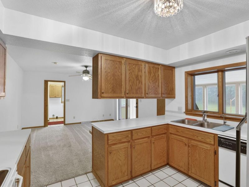 100 Burch Drive NE, Newark, OH 43055 Photo 12