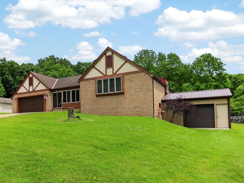 100 Burch Drive NE, Newark, OH 43055 Photo 2