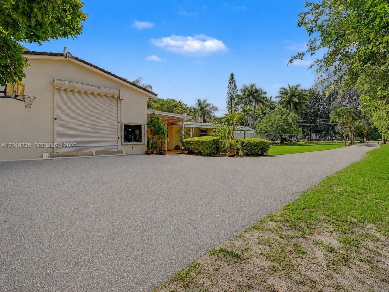 13811 SW 26th St, Davie, FL 33325 Photo