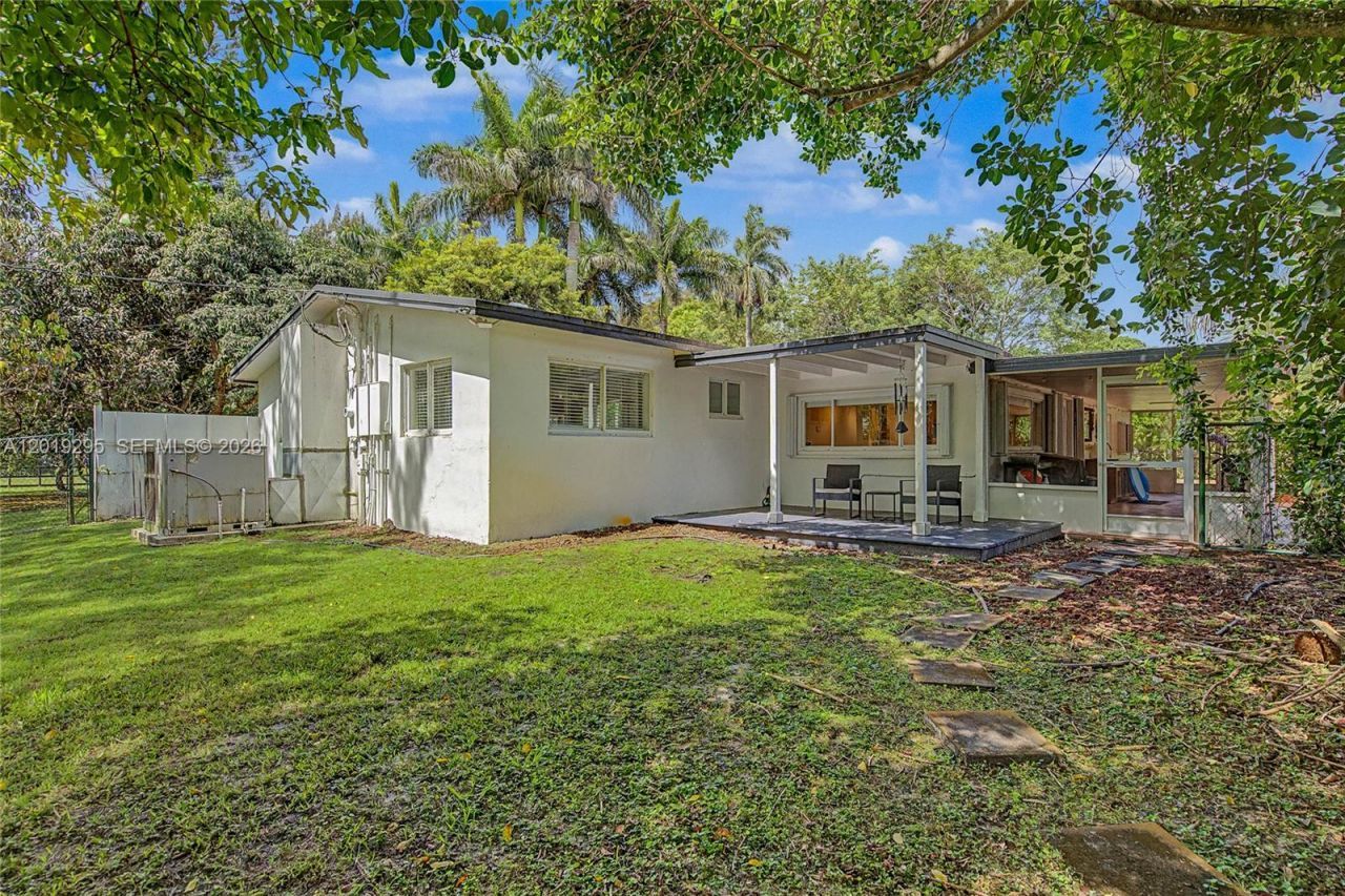 13811 SW 26th St, Davie, FL 33325 Photo