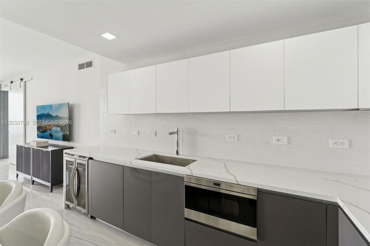 3131 NE 7th Ave, Unit 4204, Miami, FL 33137 Photo