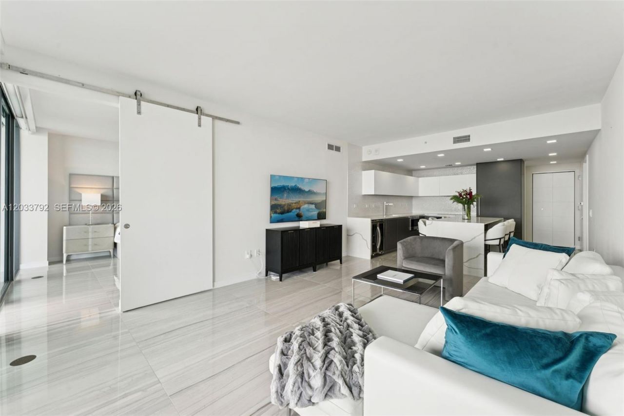 3131 NE 7th Ave, Unit 4204, Miami, FL 33137 Photo