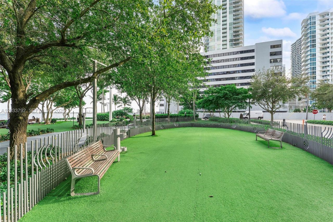3131 NE 7th Ave, Unit 4204, Miami, FL 33137 Photo