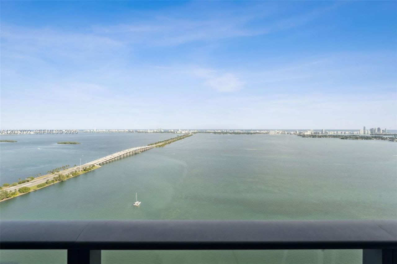 3131 NE 7th Ave, Unit 4204, Miami, FL 33137 Photo