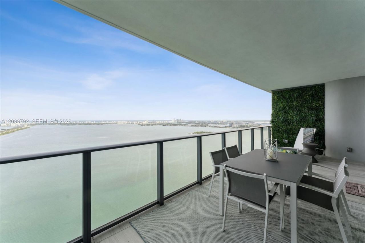 3131 NE 7th Ave, Unit 4204, Miami, FL 33137 Photo