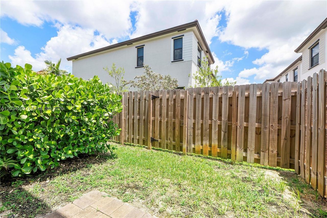 15907 SW 2nd Pl , Pembroke Pines, FL 33027 Photo