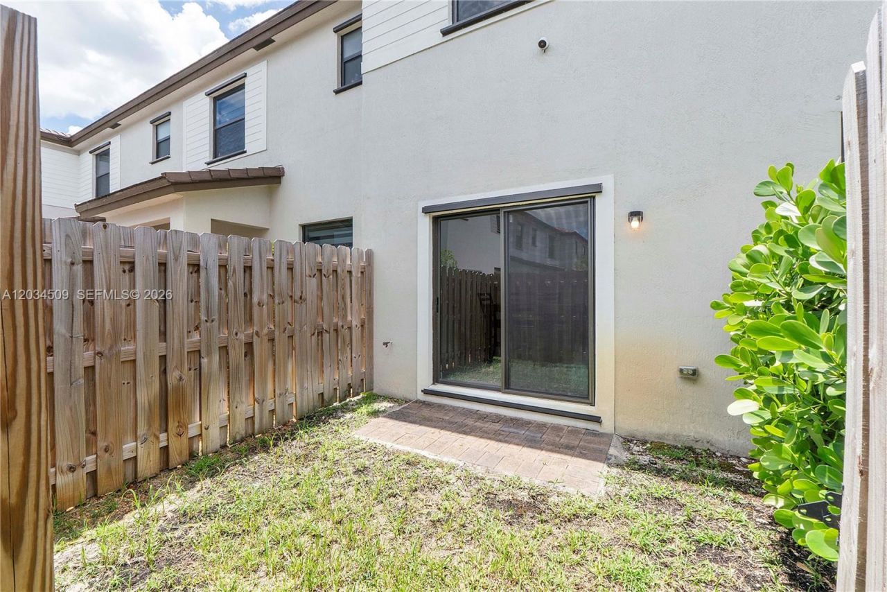 15907 SW 2nd Pl , Pembroke Pines, FL 33027 Photo