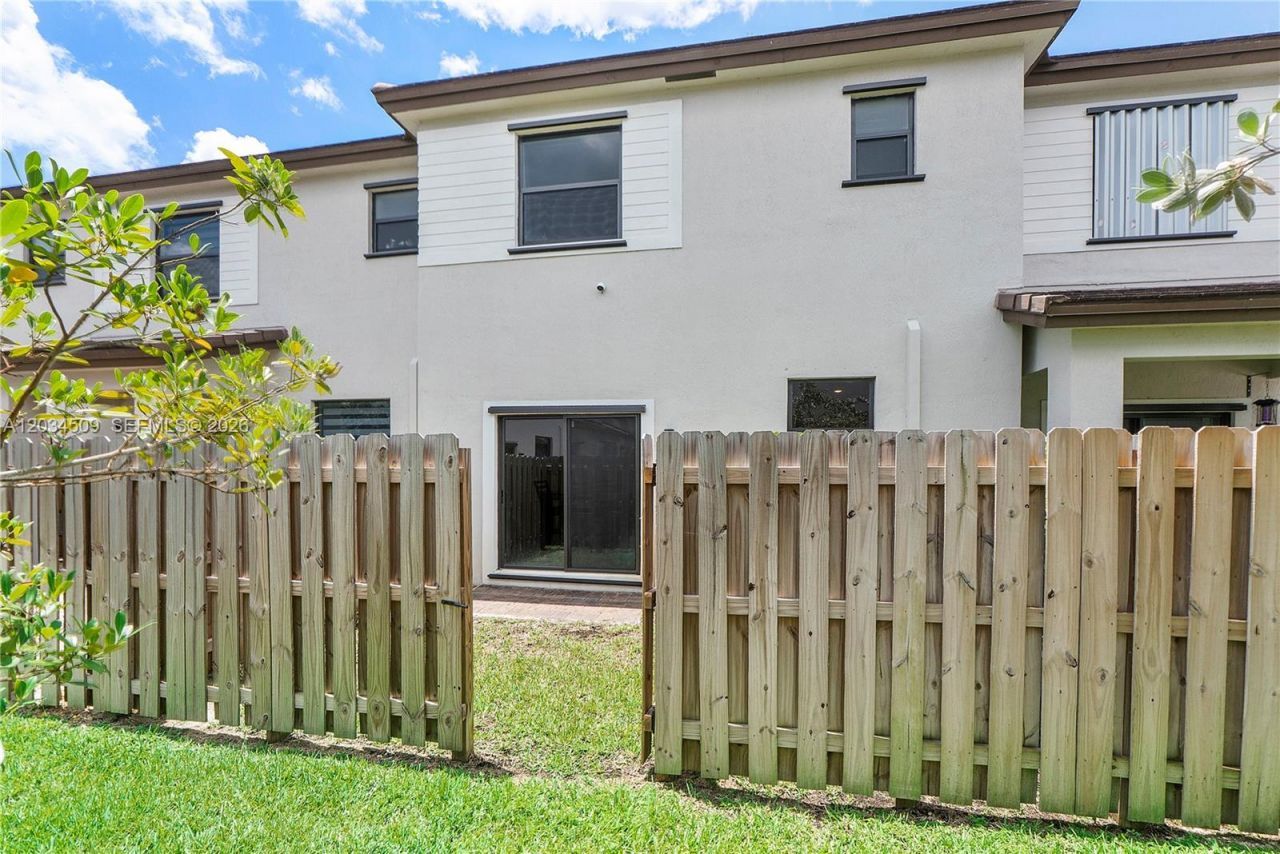 15907 SW 2nd Pl , Pembroke Pines, FL 33027 Photo