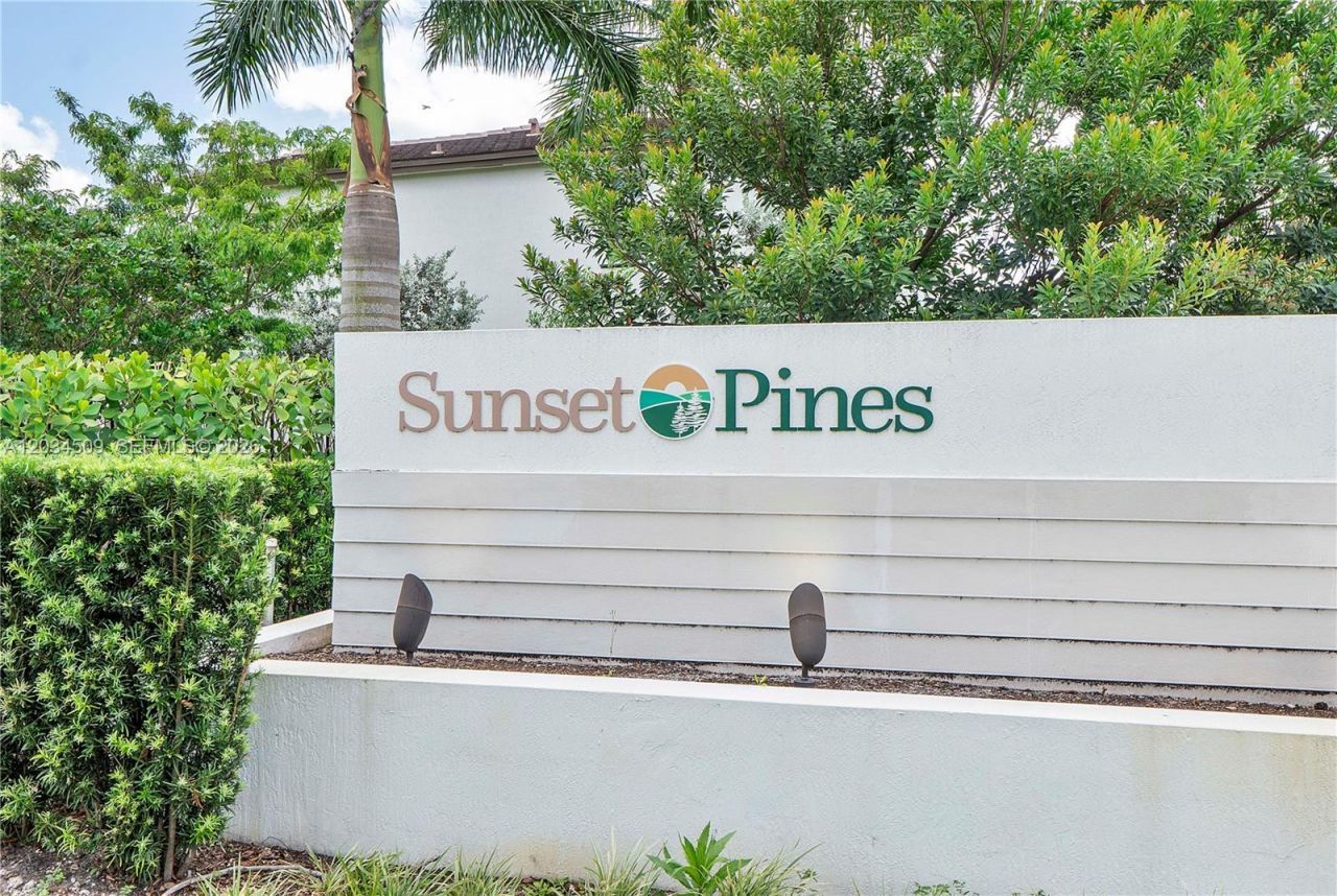 15907 SW 2nd Pl , Pembroke Pines, FL 33027 Photo