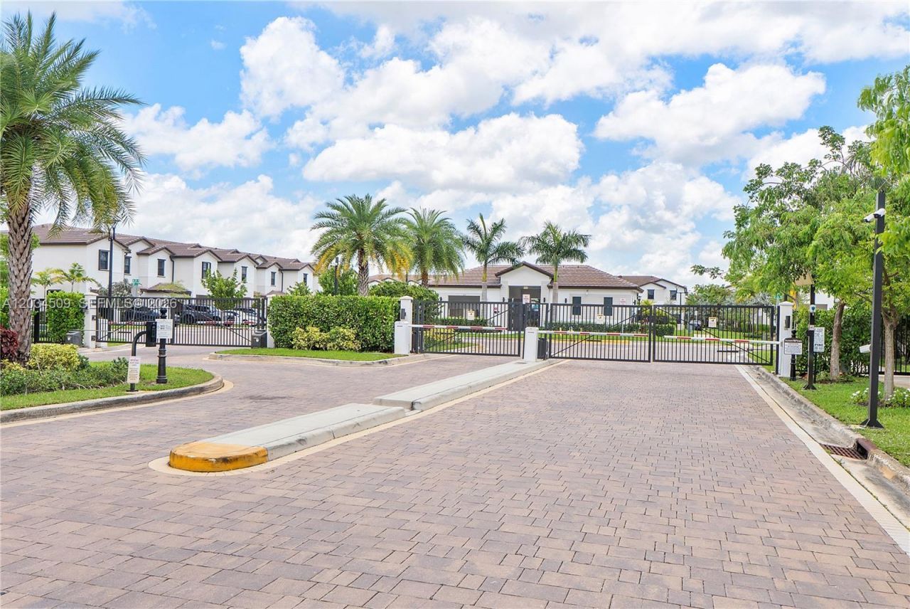 15907 SW 2nd Pl , Pembroke Pines, FL 33027 Photo