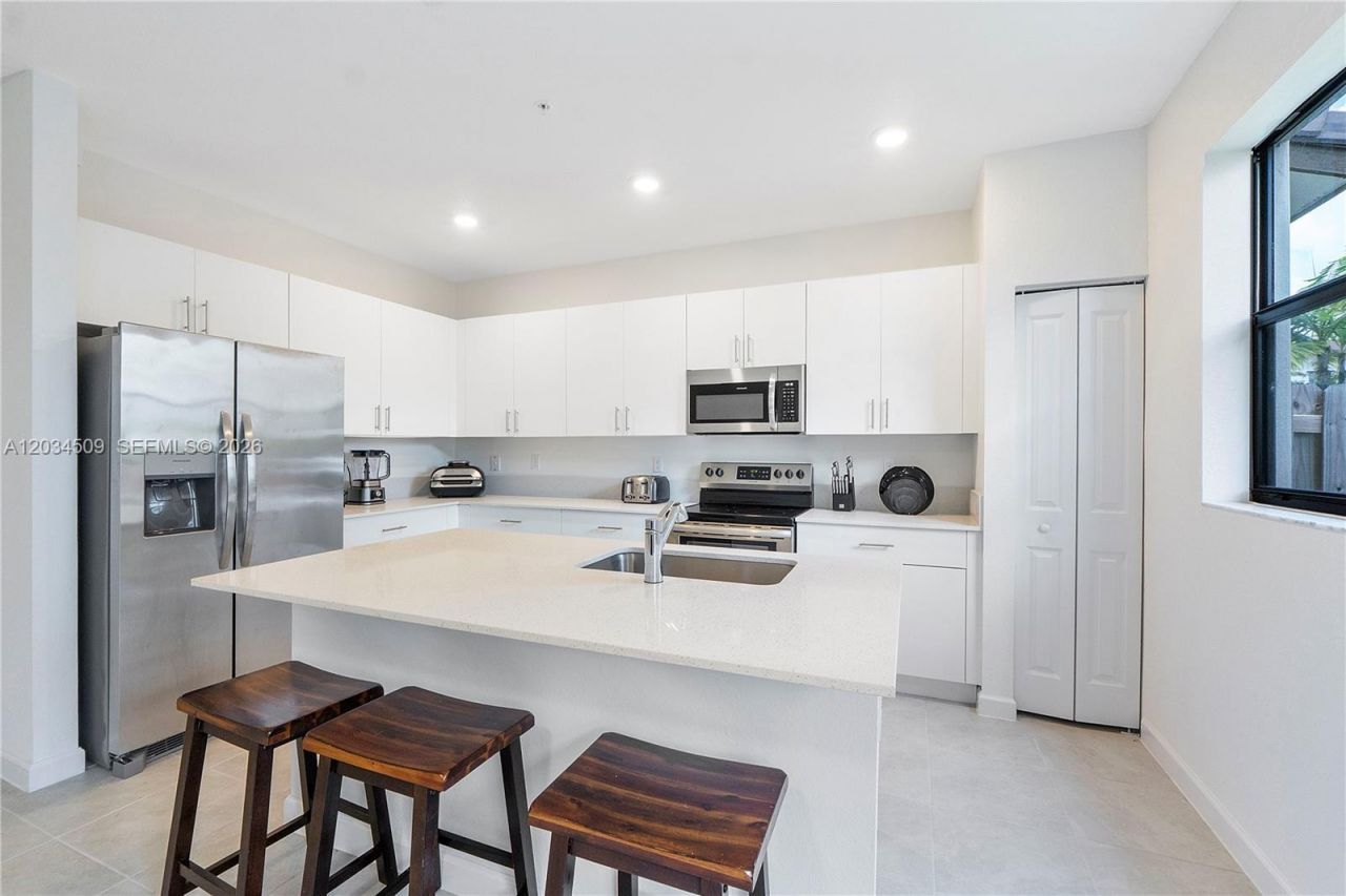 15907 SW 2nd Pl , Pembroke Pines, FL 33027 Photo